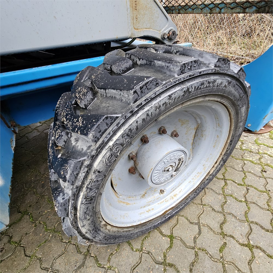 Žirklinis keltuvas Genie GS-5390: foto 31