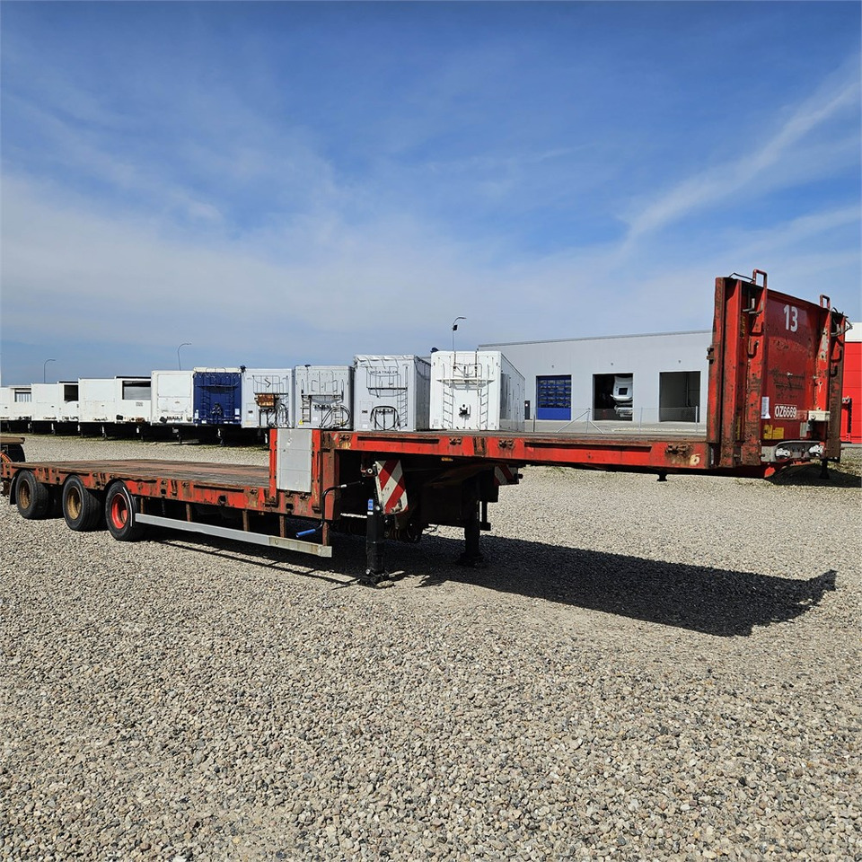 HRD Flatbed - Platforminė/ Bortinė puspriekabė: foto 4 HRD Flatbed - Platforminė/ Bortinė puspriekabė: foto 4