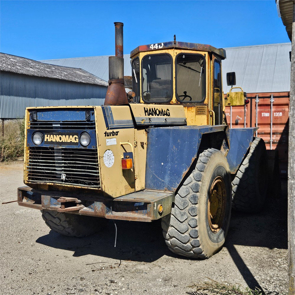 Hanomag 44D Turbo - Ratinis krautuvas: foto 5 Hanomag 44D Turbo - Ratinis krautuvas: foto 5