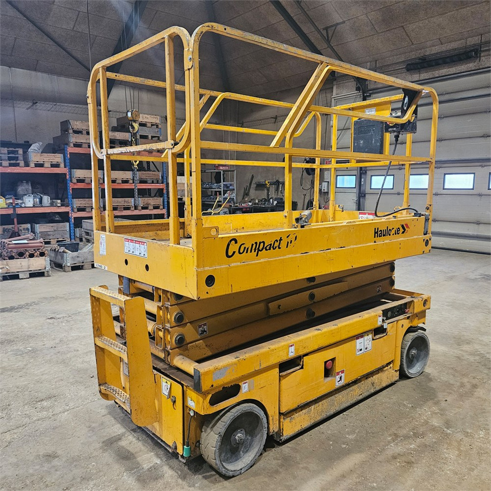 Haulotte Ciseaux Compact 10 - Žirklinis keltuvas: foto 5 Haulotte Ciseaux Compact 10 - Žirklinis keltuvas: foto 5