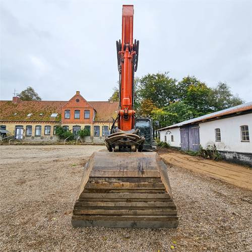 Hitachi ZX210 LC-6 - Vikšrinis ekskavatorius: foto 4 Hitachi ZX210 LC-6 - Vikšrinis ekskavatorius: foto 4