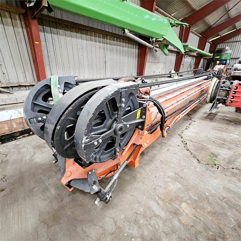 Hitachi ZX350 LC-6 CTA - Vikšrinis ekskavatorius: foto 5 Hitachi ZX350 LC-6 CTA - Vikšrinis ekskavatorius: foto 5
