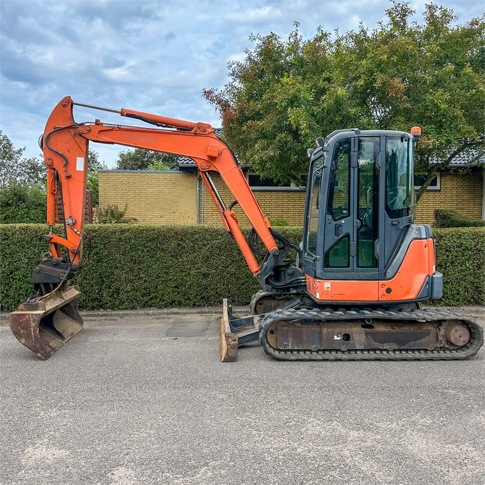 Hitachi ZX50 U-2 - Mini ekskavatorius: foto 1 Hitachi ZX50 U-2 - Mini ekskavatorius: foto 1