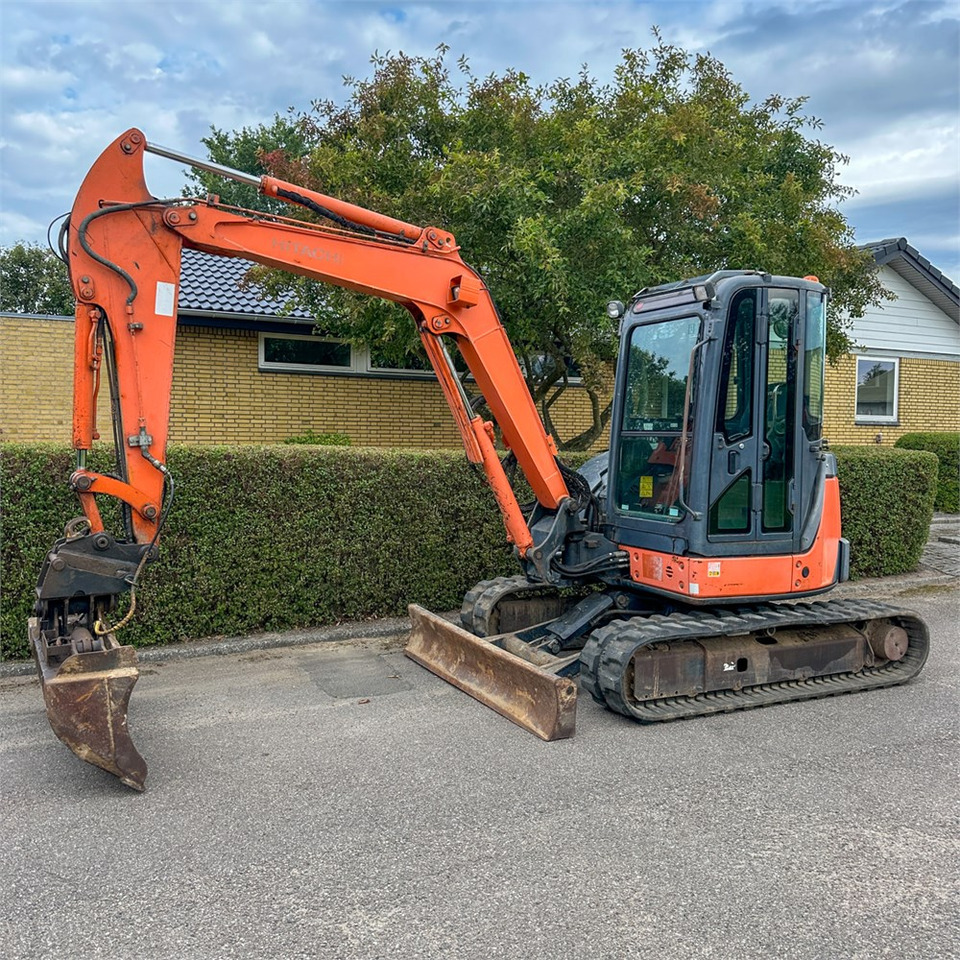 Hitachi ZX50 U-2 - Mini ekskavatorius: foto 2 Hitachi ZX50 U-2 - Mini ekskavatorius: foto 2