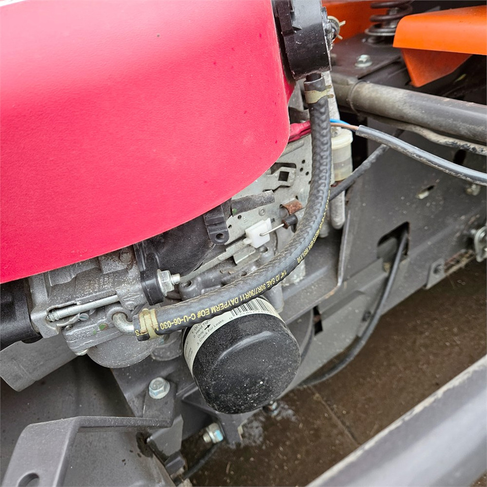 Vejapjovė Husqvarna R213C: foto 22