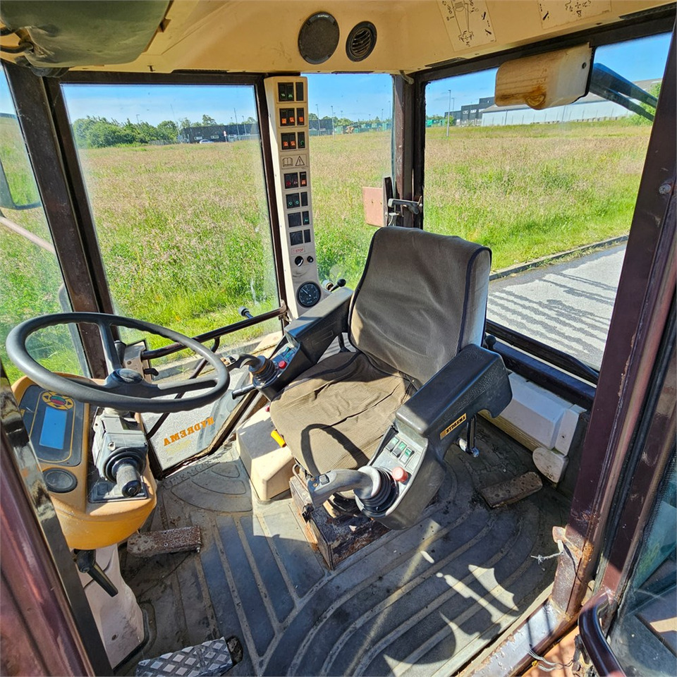 Ekskavatorius-krautuvas Hydrema 906 B: foto 10 Ekskavatorius-krautuvas Hydrema 906 B: foto 10