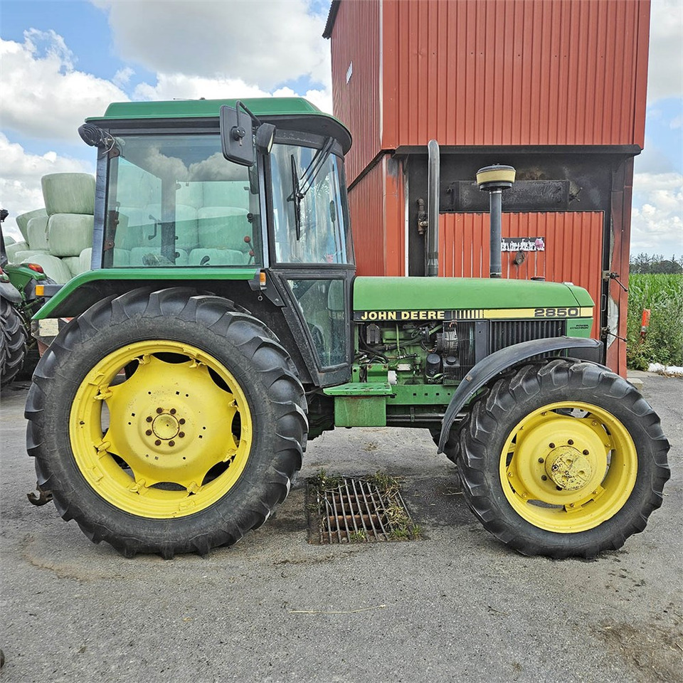 John Deere 2850 MFWD - Traktorius: foto 2 John Deere 2850 MFWD - Traktorius: foto 2