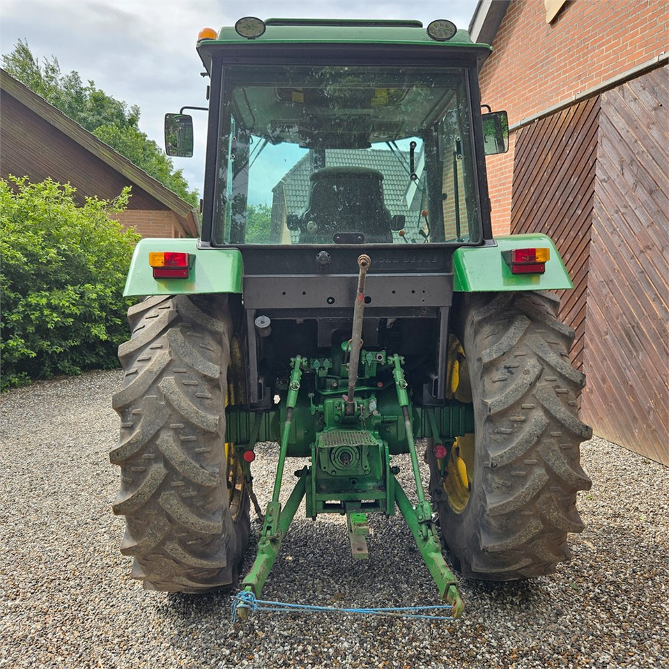 John Deere 3040 - Traktorius: foto 4 John Deere 3040 - Traktorius: foto 4
