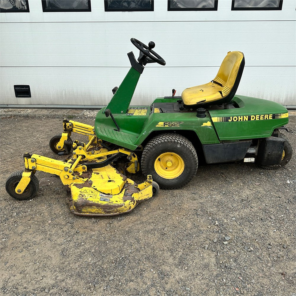 John Deere F525 FM - Vejapjovė: foto 2 John Deere F525 FM - Vejapjovė: foto 2