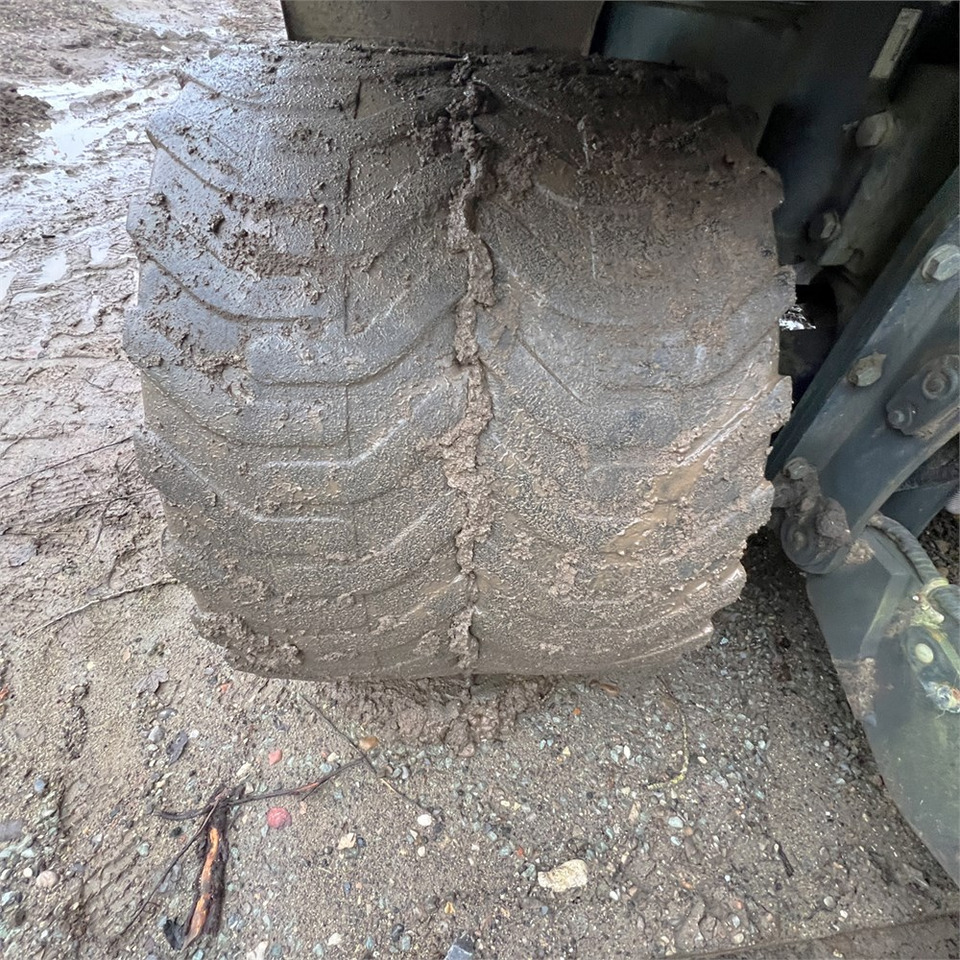 Ratinis ekskavatorius Komatsu PW148-10: foto 49