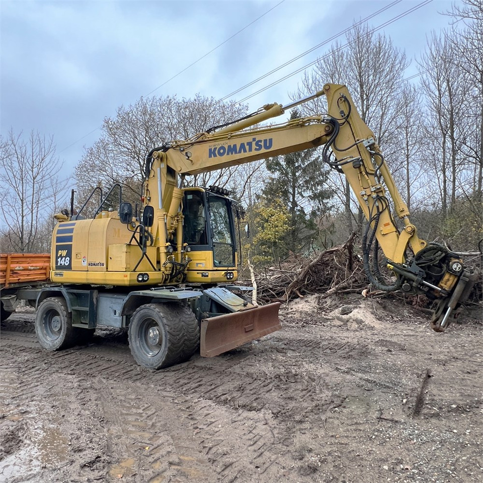 Ratinis ekskavatorius Komatsu PW148-10: foto 13