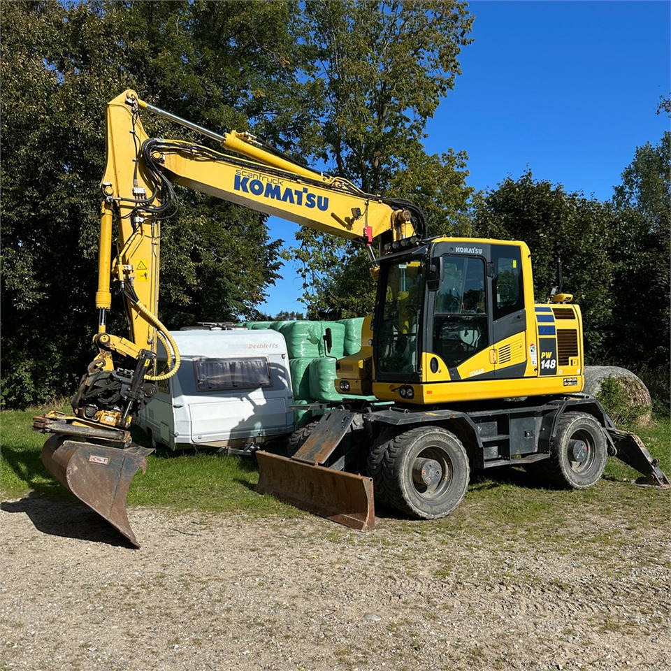 Komatsu PW148-11 - Ratinis ekskavatorius: foto 3 Komatsu PW148-11 - Ratinis ekskavatorius: foto 3