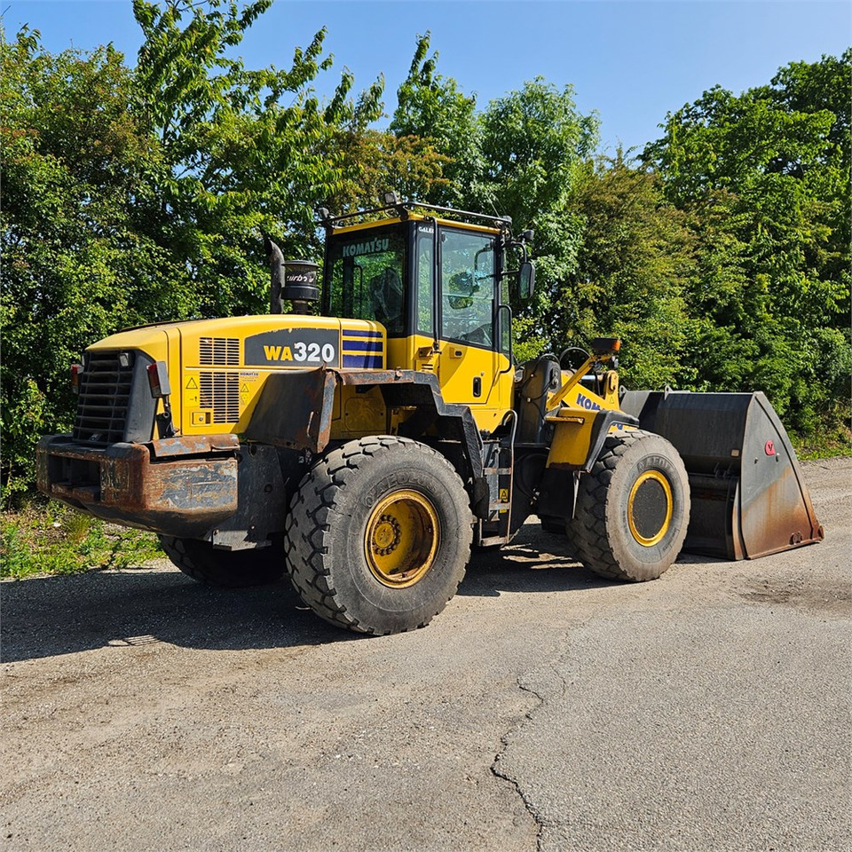 Komatsu WA320-5H - Ratinis krautuvas: foto 5 Komatsu WA320-5H - Ratinis krautuvas: foto 5