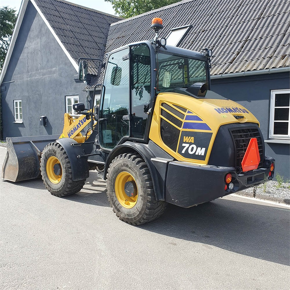 Komatsu WA70 M-8 EO - Ratinis krautuvas: foto 5 Komatsu WA70 M-8 EO - Ratinis krautuvas: foto 5