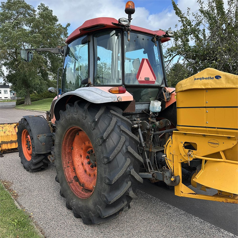 Kubota M 9540 2/4 WD - Traktorius: foto 5 Kubota M 9540 2/4 WD - Traktorius: foto 5