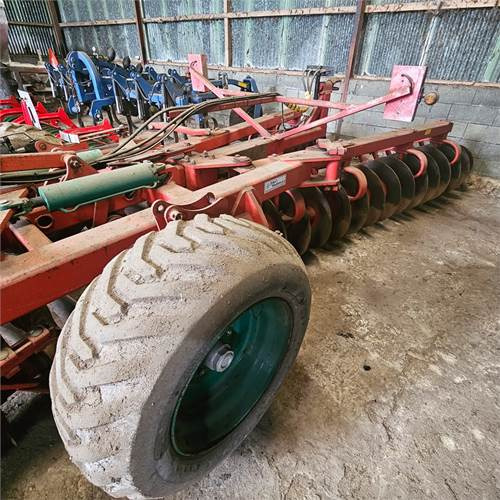 Kverneland 56 - 26 - Diskiniai skutikai: foto 3 Kverneland 56 - 26 - Diskiniai skutikai: foto 3