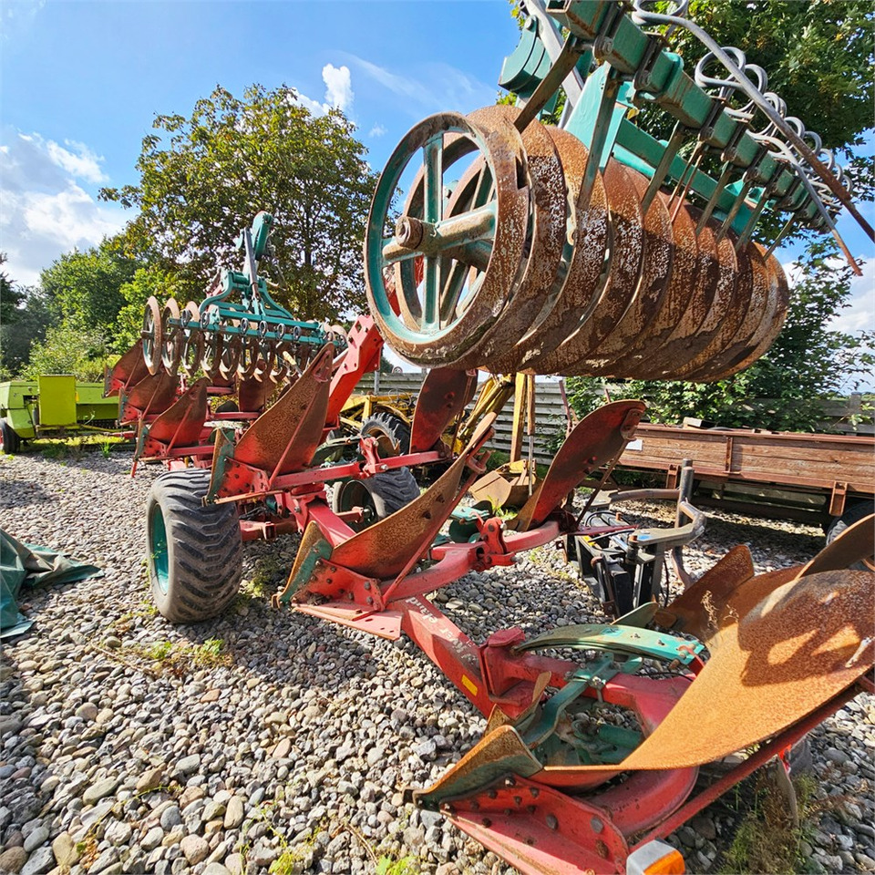 Kverneland PL 100 - Plūgas: foto 4 Kverneland PL 100 - Plūgas: foto 4