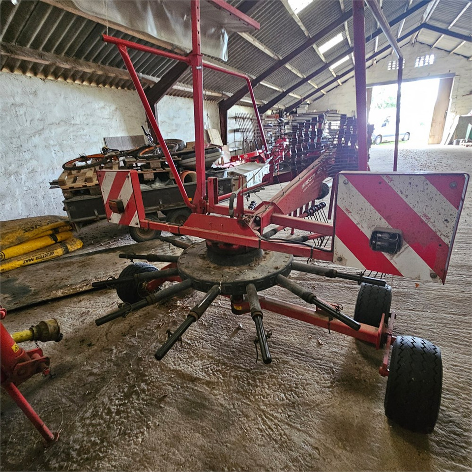 LELY Hibiscus 485 - Pašarų tvarkymo technika: foto 5 LELY Hibiscus 485 - Pašarų tvarkymo technika: foto 5