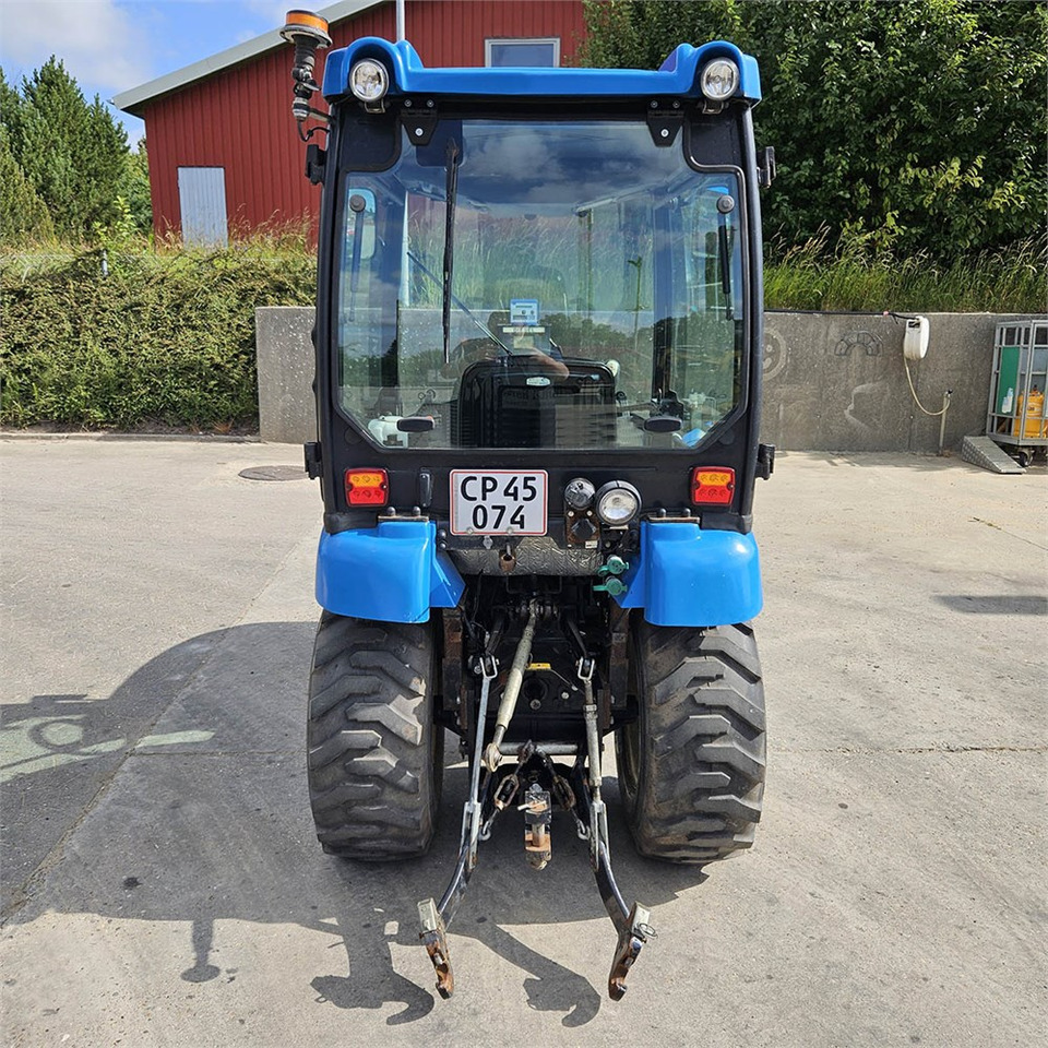 LS Mtron Ls J27HST - Komunalinis traktorius: foto 4 LS Mtron Ls J27HST - Komunalinis traktorius: foto 4
