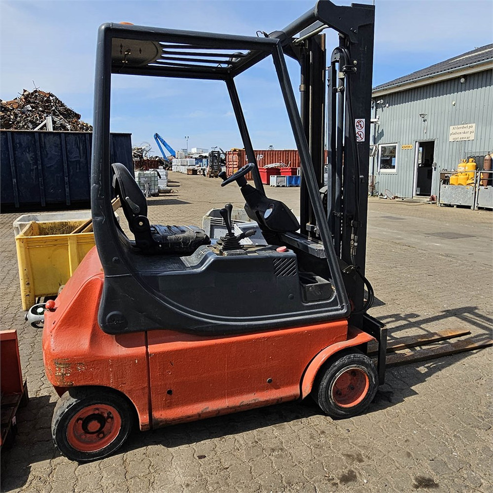 Linde E18P - Šakinis krautuvas: foto 3 Linde E18P - Šakinis krautuvas: foto 3