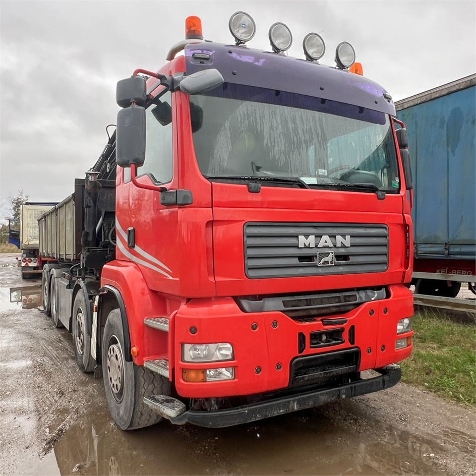 Savivartis sunkvežimis, Sunkvežimis su kranu MAN TGA 8x4 Hydrodrive: foto 16