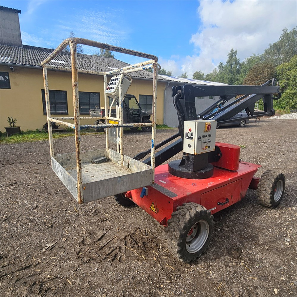 Manitou 100 AE - Alkūninis keltuvas: foto 3 Manitou 100 AE - Alkūninis keltuvas: foto 3