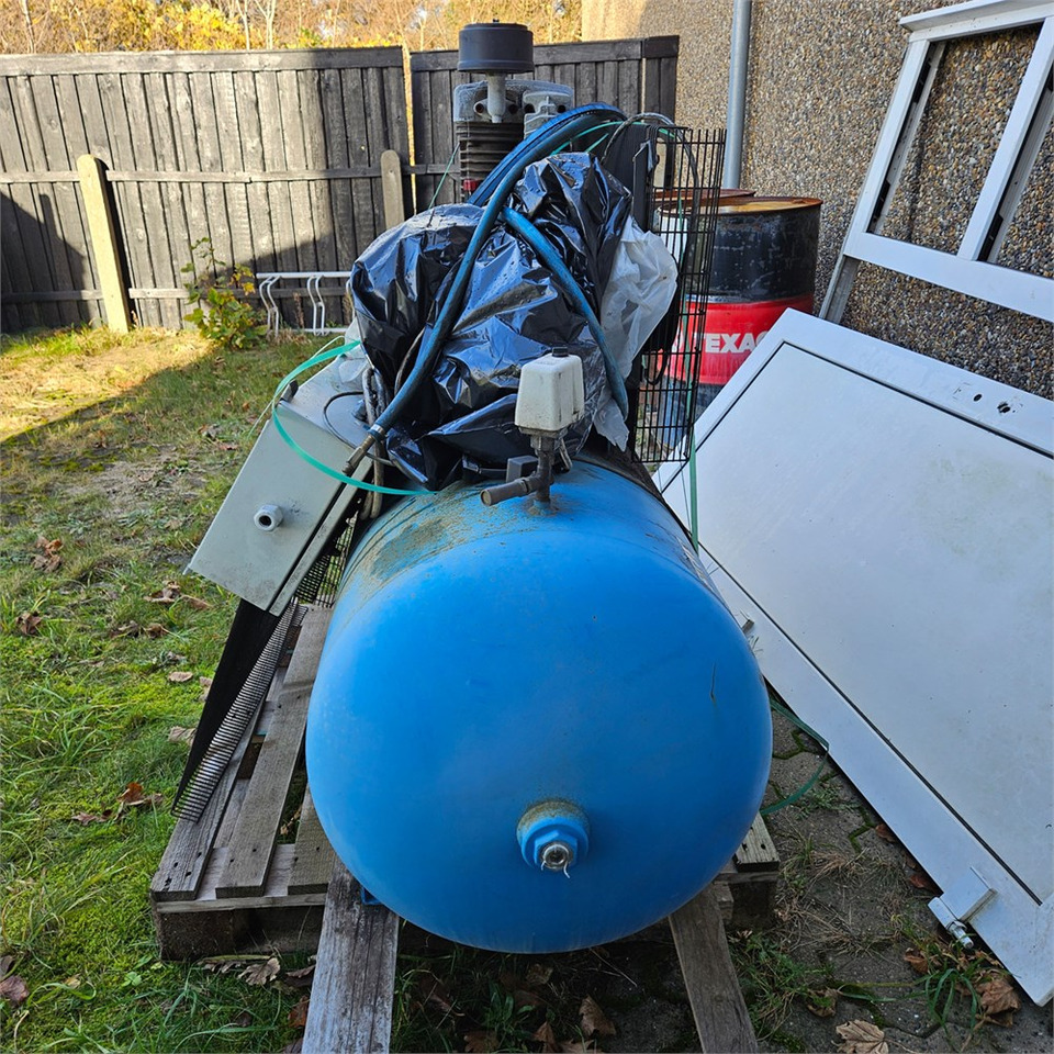 Mark Stormy pro 500F10XY - Oro kompresorius: foto 4 Mark Stormy pro 500F10XY - Oro kompresorius: foto 4