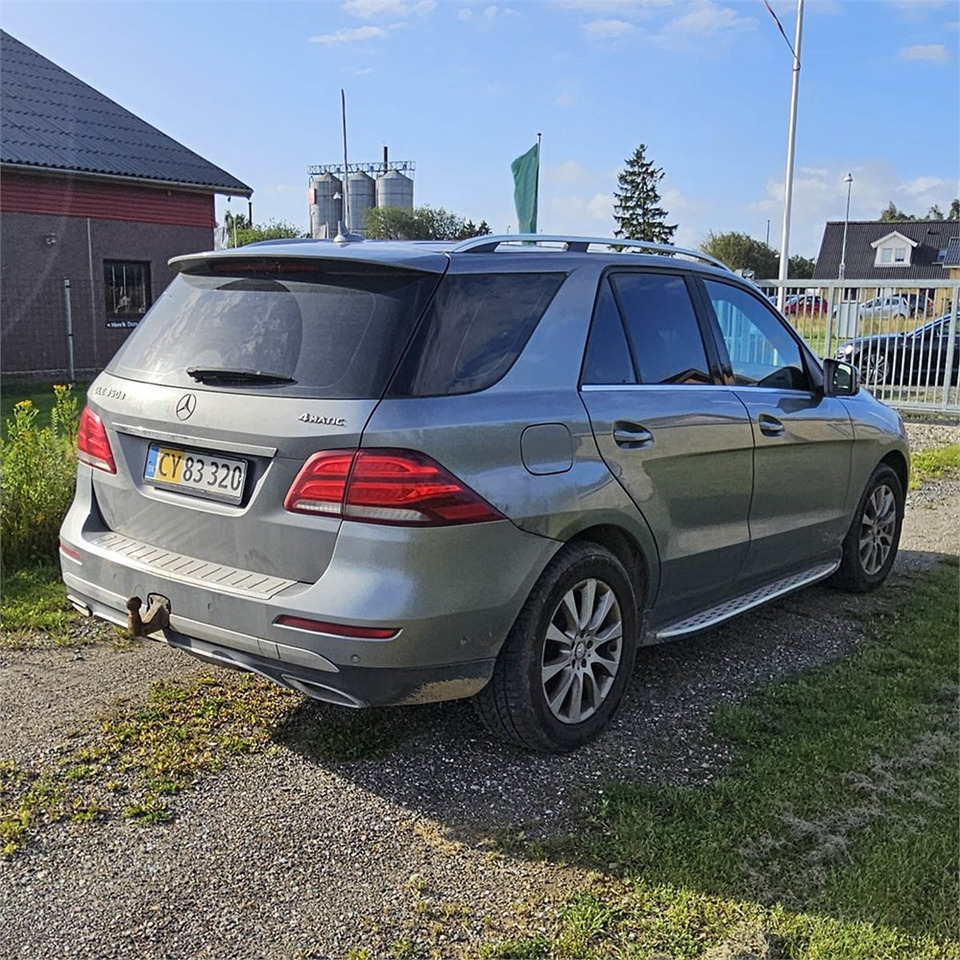 Mercedes GLE 350 4matic - Lengvasis automobilis: foto 5 Mercedes GLE 350 4matic - Lengvasis automobilis: foto 5