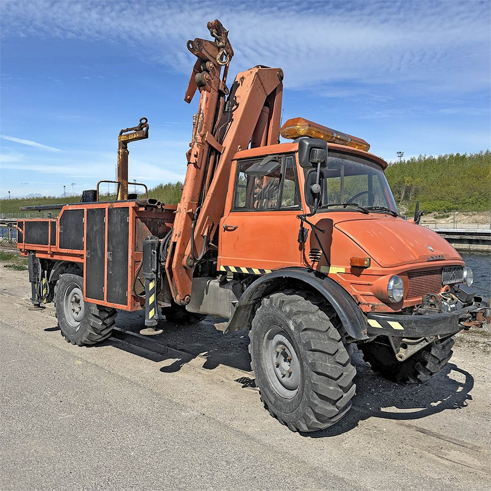 Mercedes Unimog 116 - Sunkvežimis su kranu: foto 1 Mercedes Unimog 116 - Sunkvežimis su kranu: foto 1