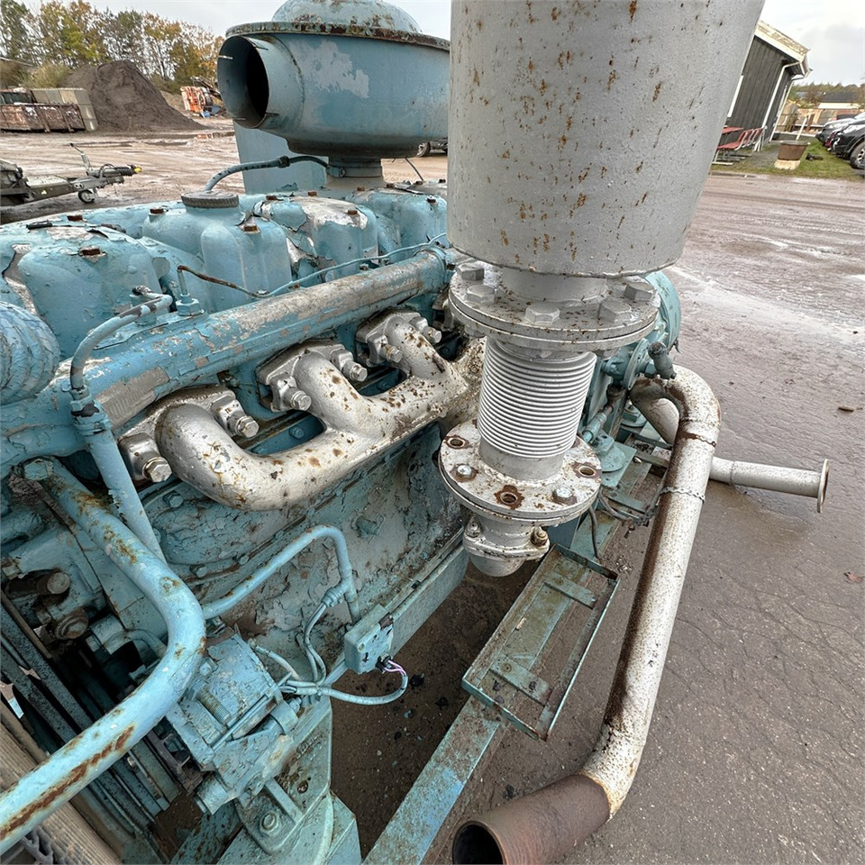 Elektrinis generatorius Mercedes emergency power generator C4: foto 10 Elektrinis generatorius Mercedes emergency power generator C4: foto 10