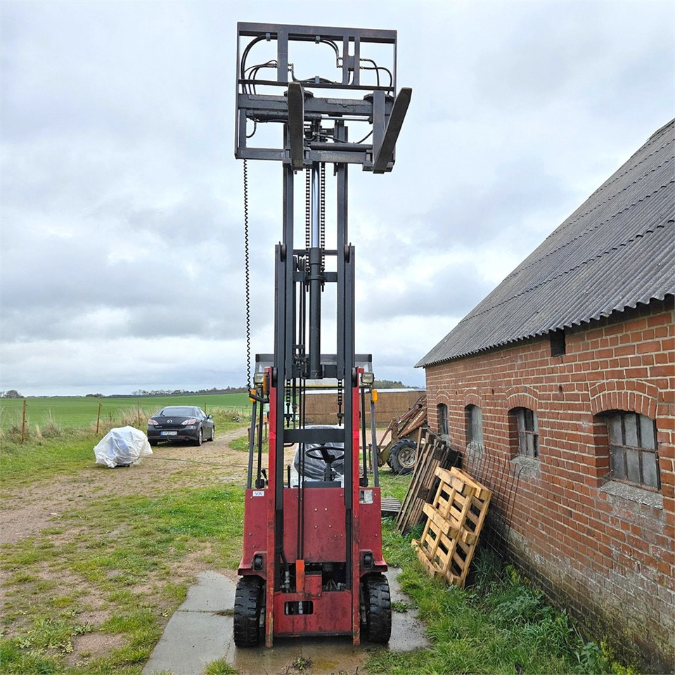 Mitsubishi FBT13 P - Šakinis krautuvas: foto 4 Mitsubishi FBT13 P - Šakinis krautuvas: foto 4