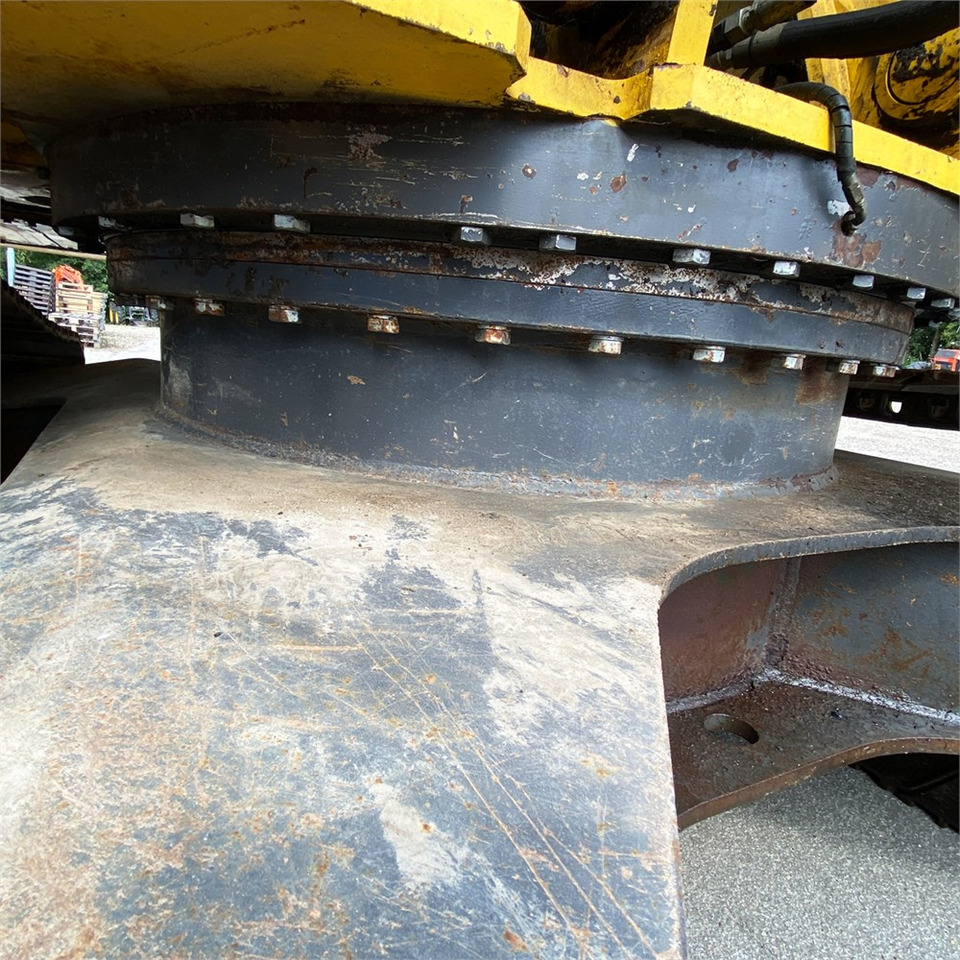Vikšrinis ekskavatorius New Holland E 265 B: foto 29