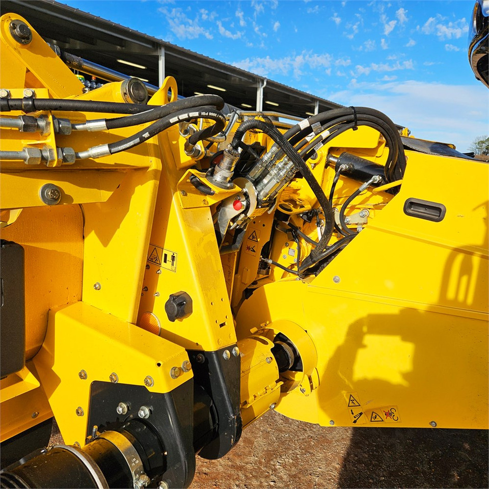 Kombainas New Holland F8: foto 11
