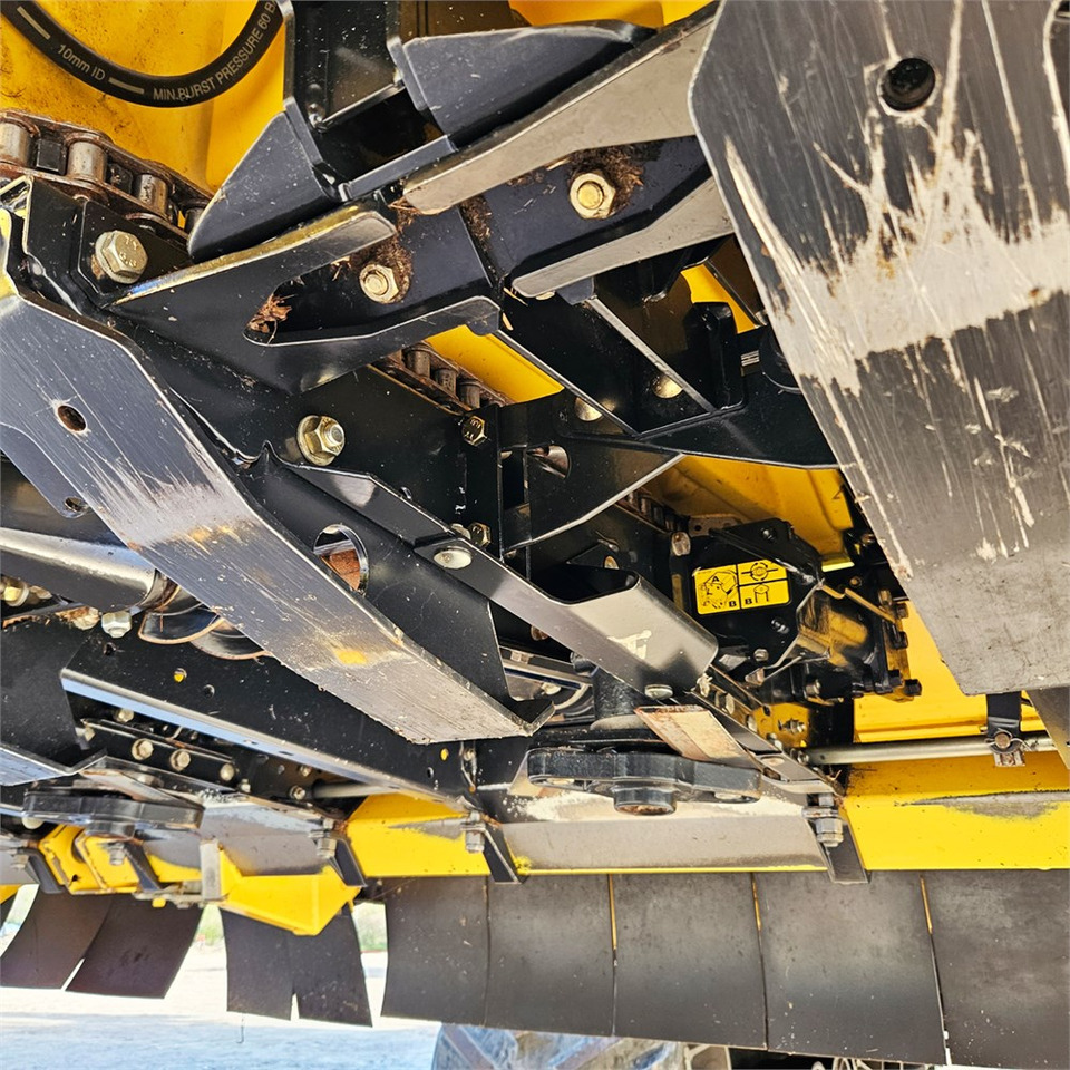 Kombainas New Holland F8: foto 8