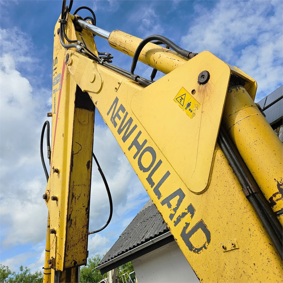 Ekskavatorius-krautuvas New Holland LB115-4PS: foto 34