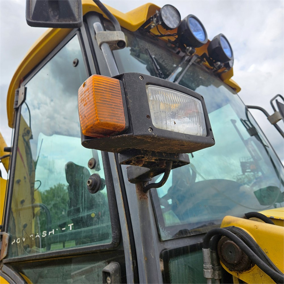 Ekskavatorius-krautuvas New Holland LB115-4PS: foto 27