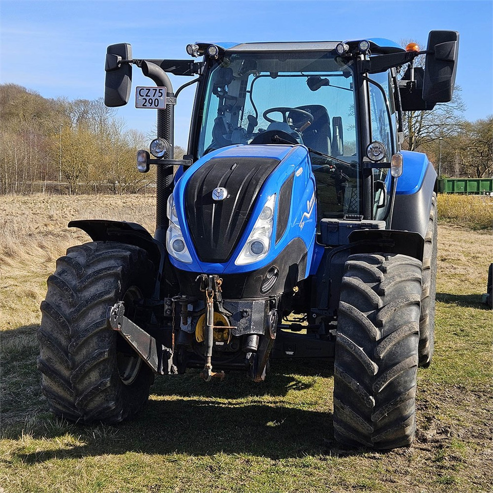 New Holland T5.120 DC - Traktorius: foto 2 New Holland T5.120 DC - Traktorius: foto 2