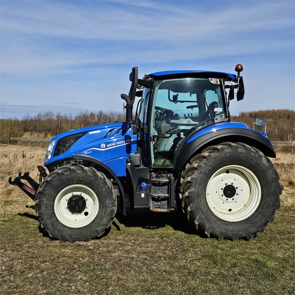 New Holland T5.120 DC - Traktorius: foto 4 New Holland T5.120 DC - Traktorius: foto 4