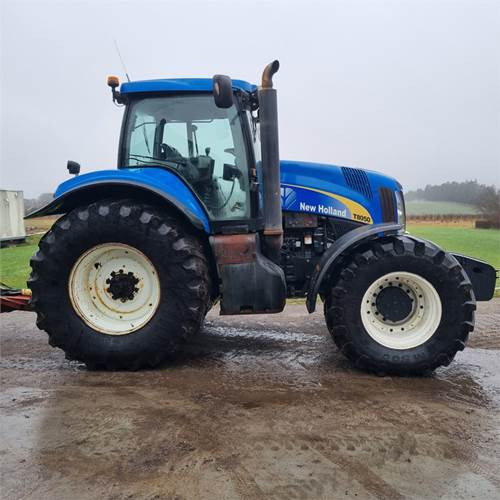 New Holland T8050 Class 5 - Traktorius: foto 2 New Holland T8050 Class 5 - Traktorius: foto 2