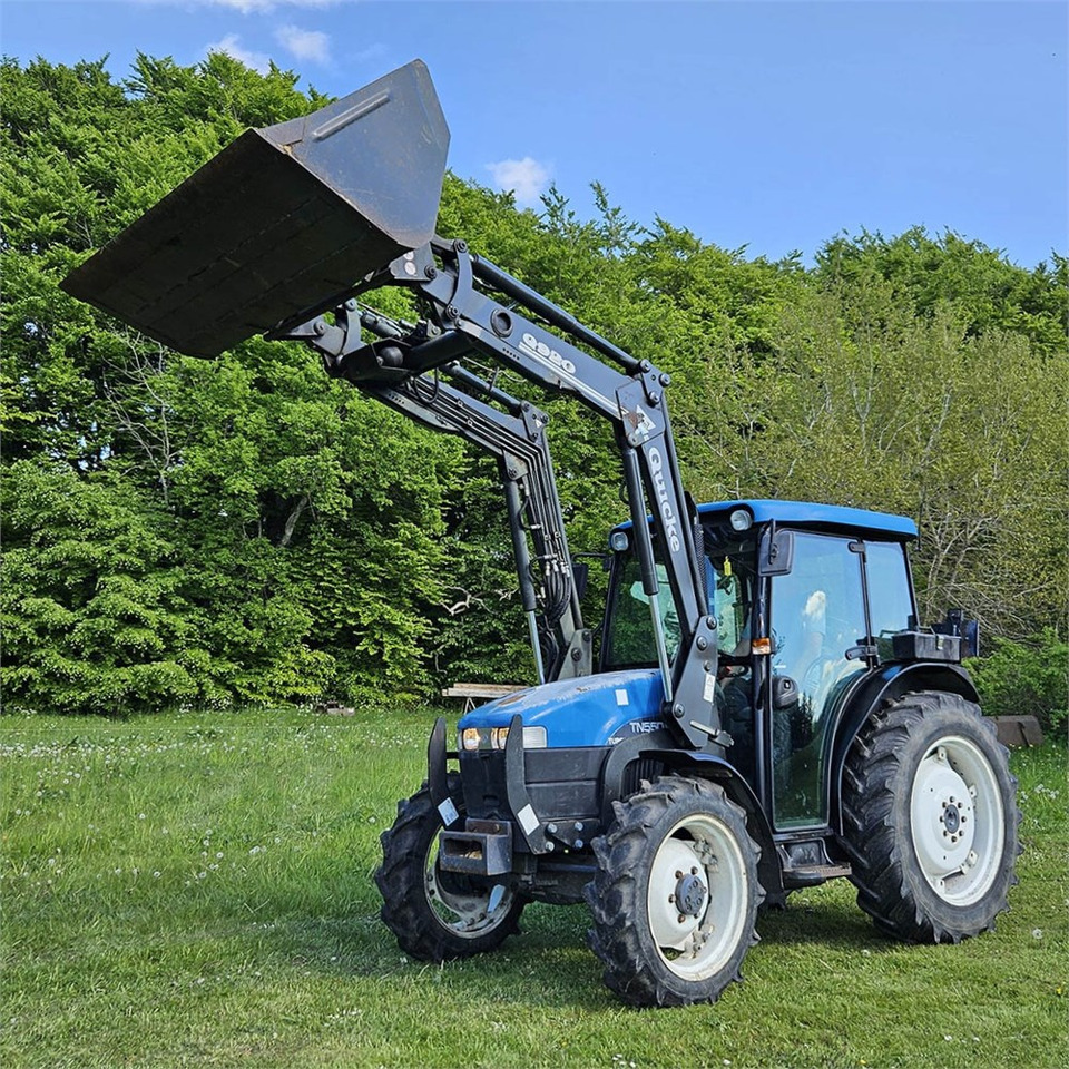 New Holland TN55D - Traktorius: foto 5 New Holland TN55D - Traktorius: foto 5