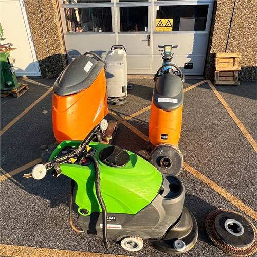 Nilfisk BA 530 - Grindų plovimo mašina: foto 1 Nilfisk BA 530 - Grindų plovimo mašina: foto 1