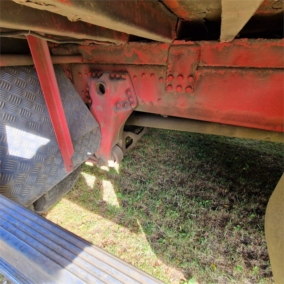 Autovežis sunkvežimis, Sunkvežimis su kranu Scania R480: foto 44