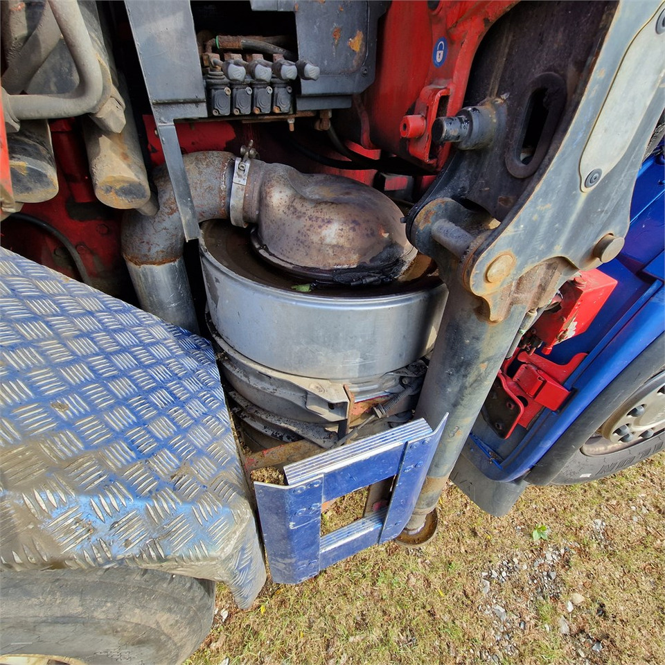Autovežis sunkvežimis, Sunkvežimis su kranu Scania R480: foto 49
