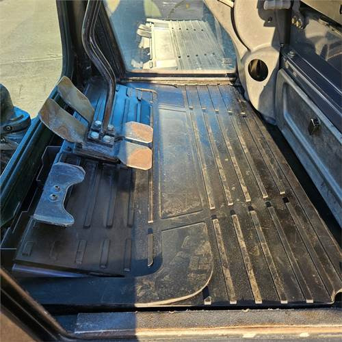 Mini ekskavatorius Schaeff TC16: foto 19