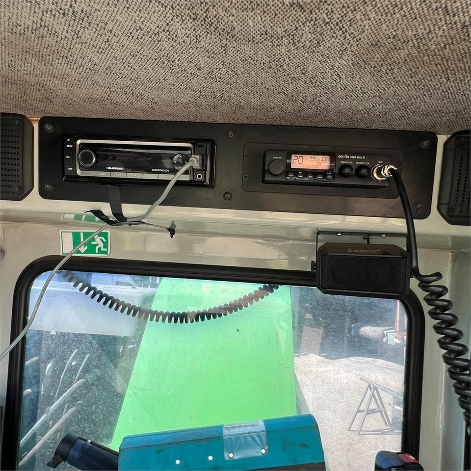 Ekskavatorius su ilga strėle Sennebogen 818 M: foto 30