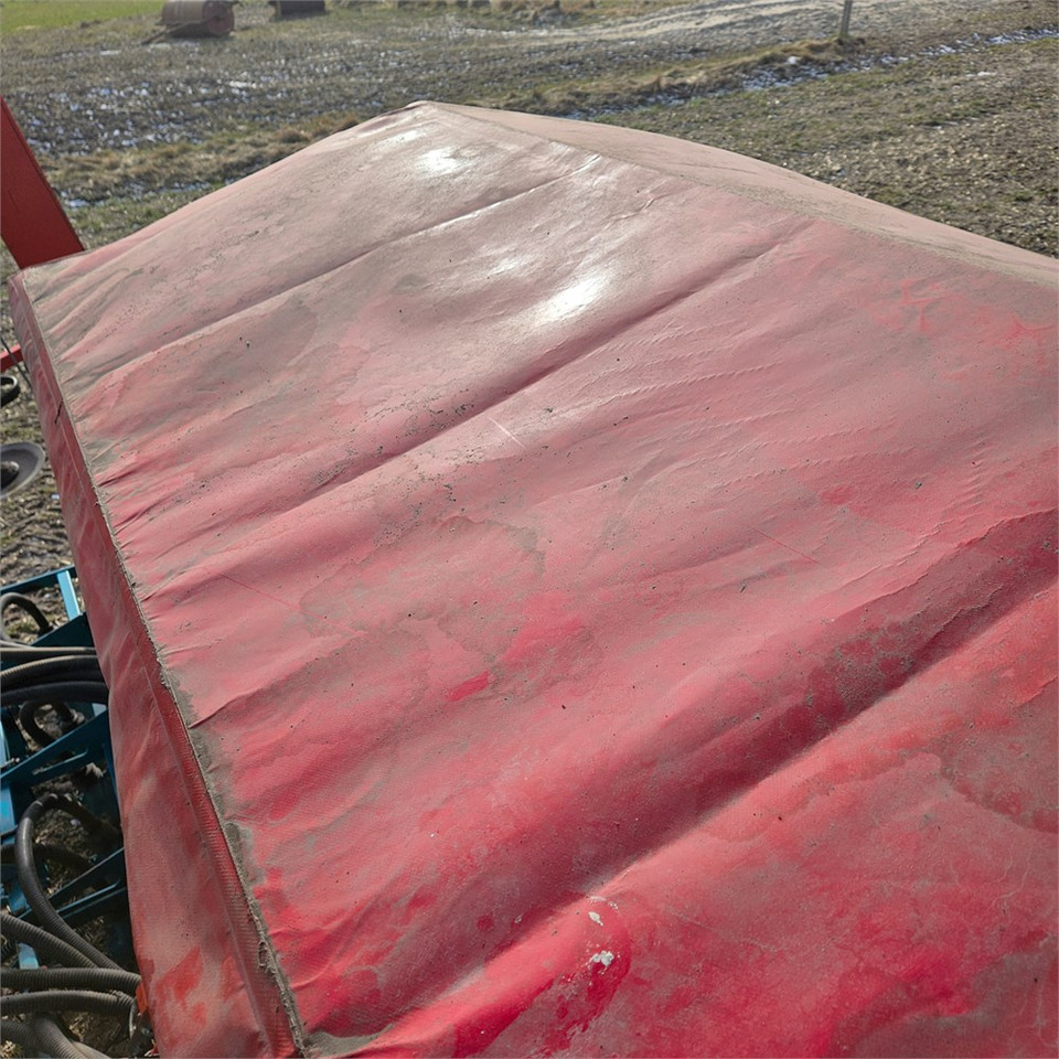 Sėjos technika Sulky Burel SPI-Solo Reguline 6 meter: foto 43 Sėjos technika Sulky Burel SPI-Solo Reguline 6 meter: foto 43