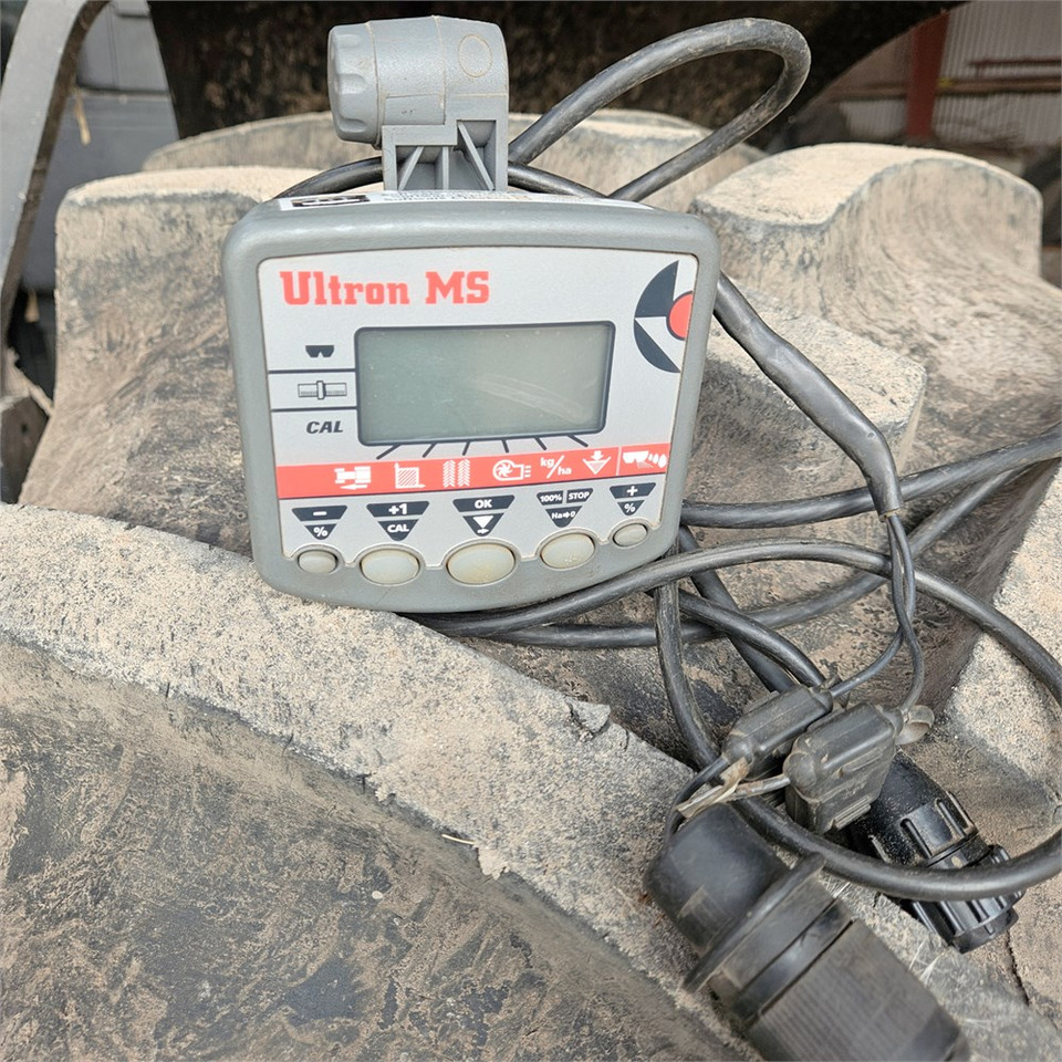 Sėjos technika Sulky Burel SPI-Solo Reguline 6 meter: foto 8 Sėjos technika Sulky Burel SPI-Solo Reguline 6 meter: foto 8