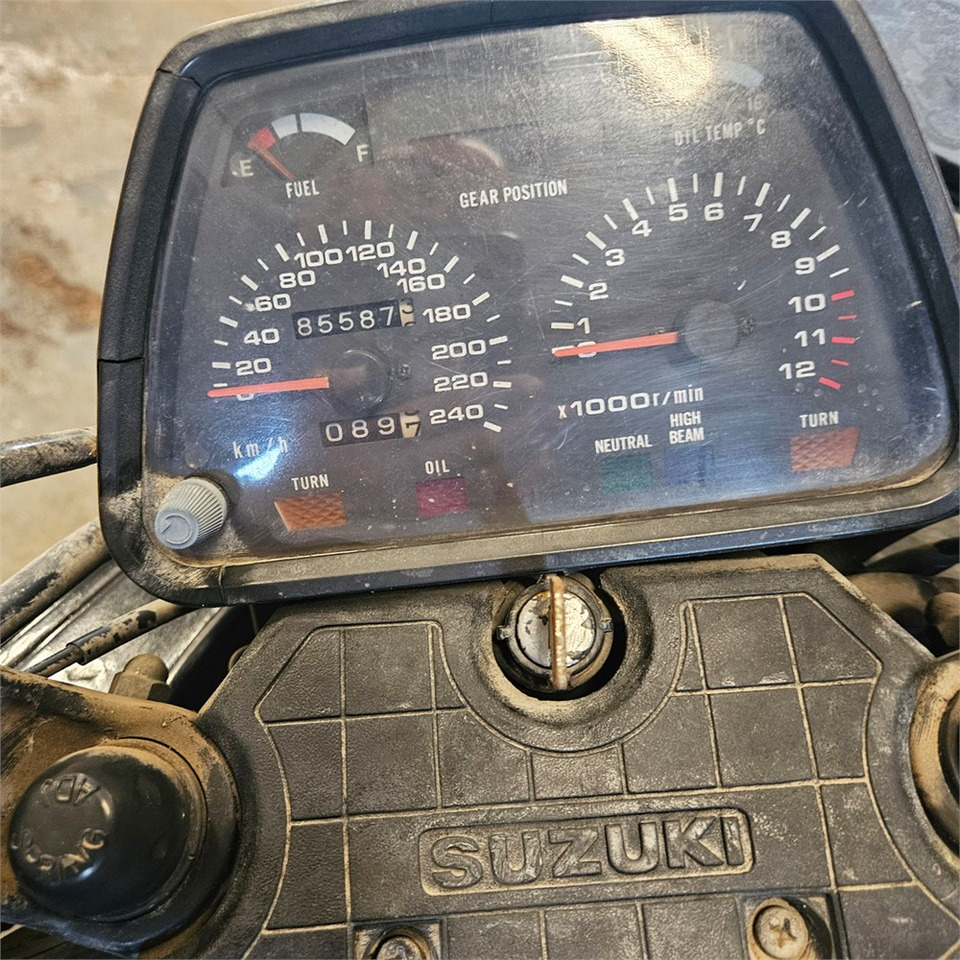 Motociklas Suzuki GR72A: foto 11