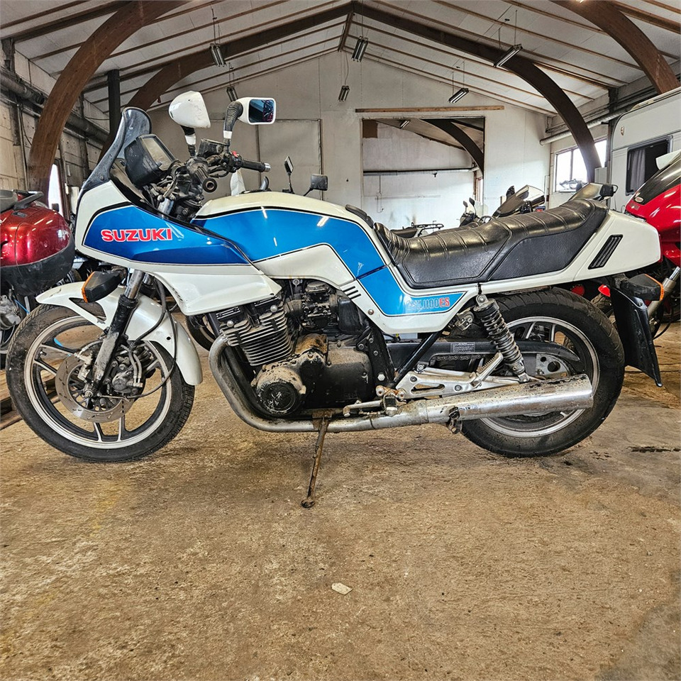 Suzuki GSX 1100 ES - Motociklas: foto 2 Suzuki GSX 1100 ES - Motociklas: foto 2