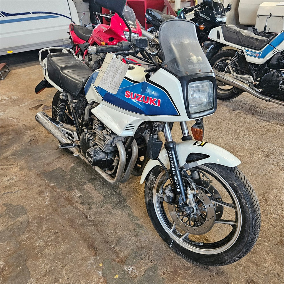 Suzuki GSX 1100 ES - Motociklas: foto 1 Suzuki GSX 1100 ES - Motociklas: foto 1
